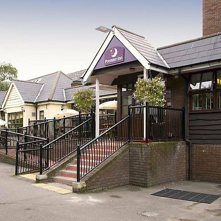 Premier Inn Epsom South Bagian luar foto