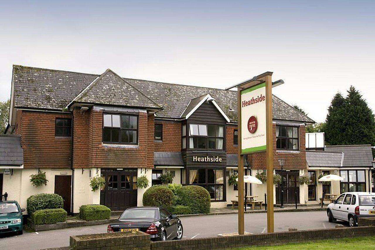 Premier Inn Epsom South Bagian luar foto