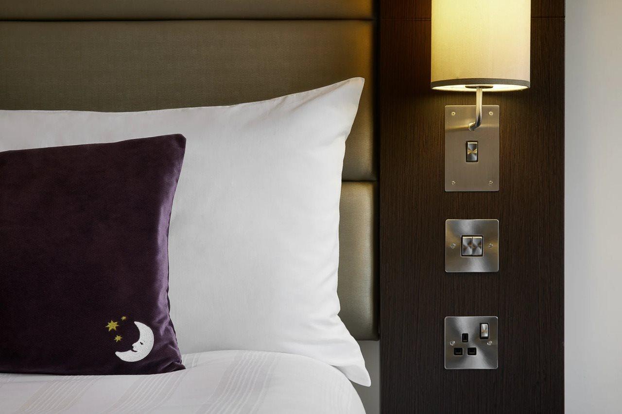 Premier Inn Epsom South Bagian luar foto